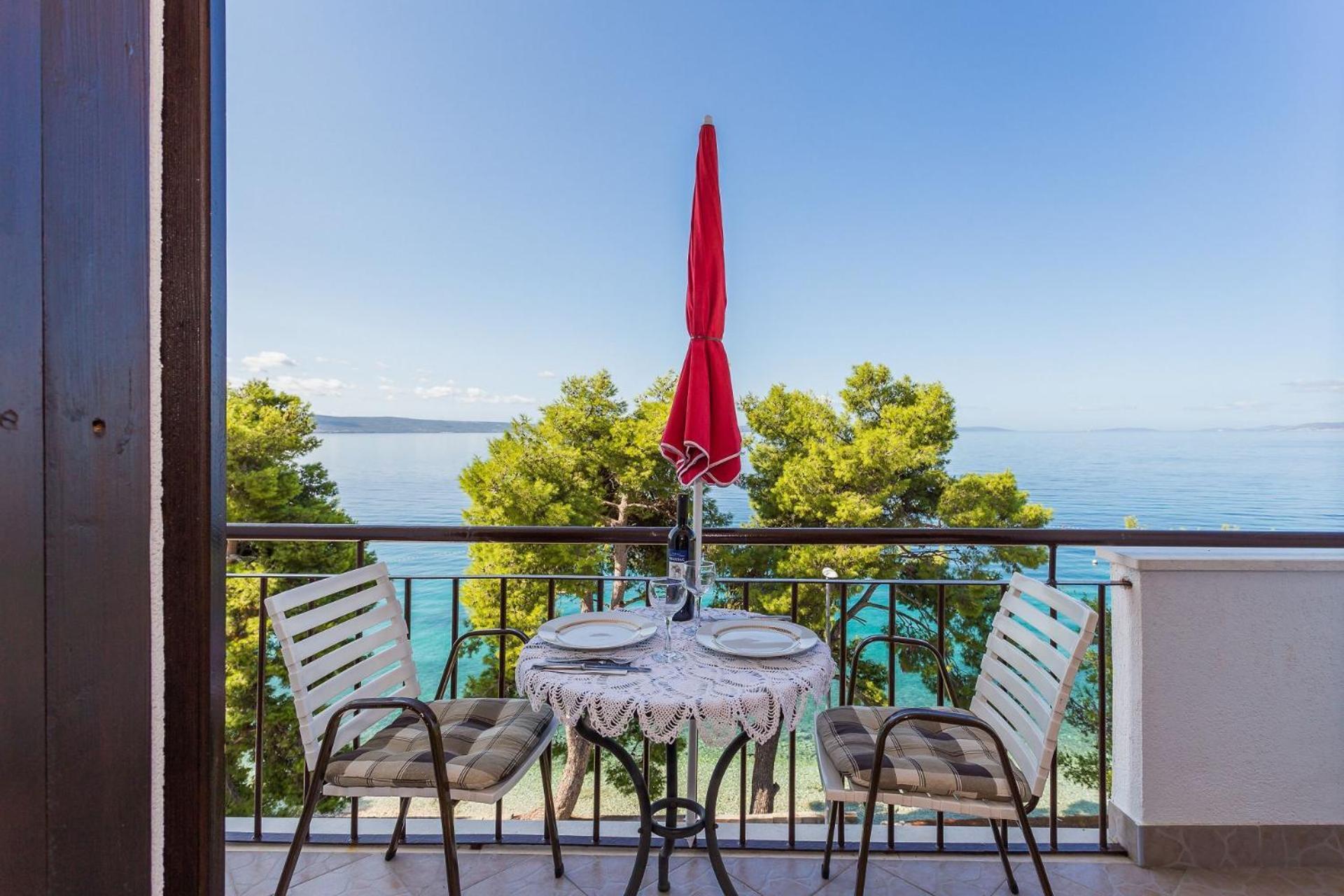 Apartments Verica - 15m from beach Krilo Exterior foto