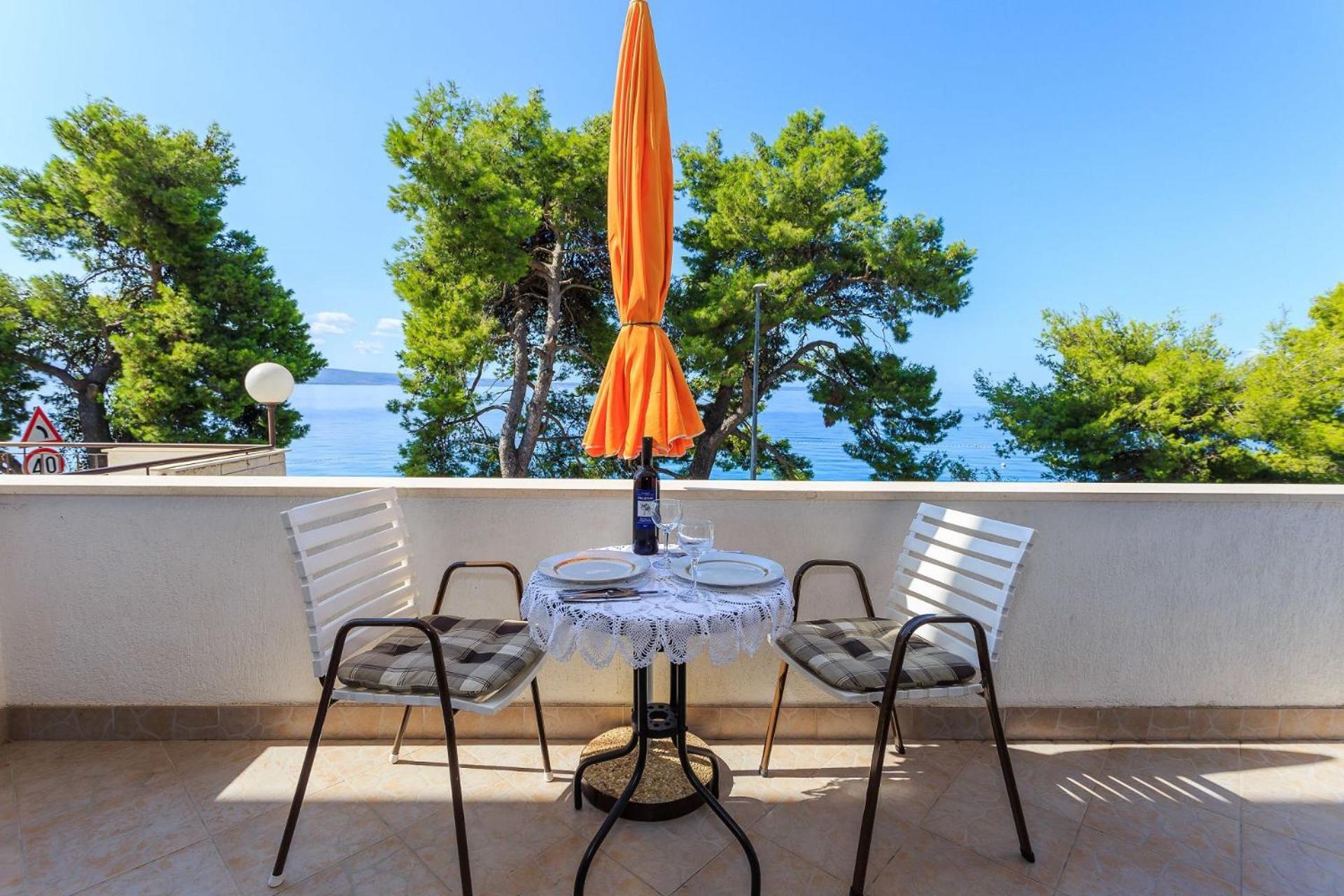 Apartments Verica - 15m from beach Krilo Exterior foto
